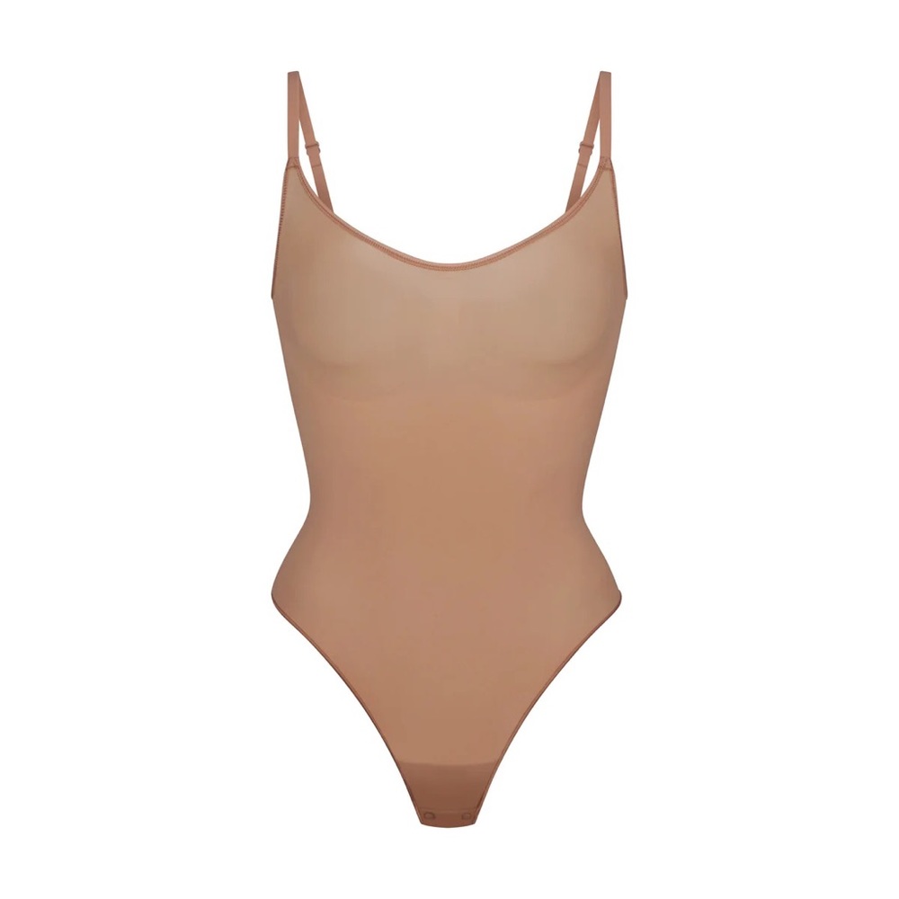 SKIMS NWT EVERYDAY SCULPT BODYSUIT - Large - Ochre